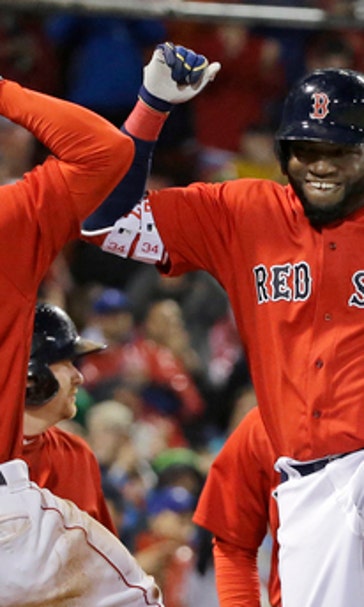 Ortiz delivers another HR, Red Sox beat Blue Jays 5-3